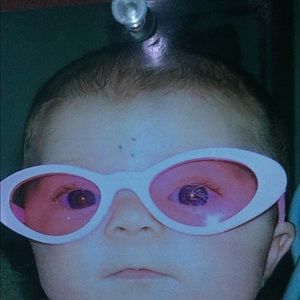 Meet your Posher, Ava